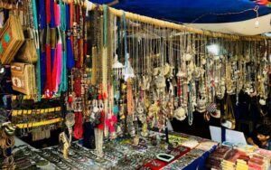 good imitation jewelry during jaipur sightseeing